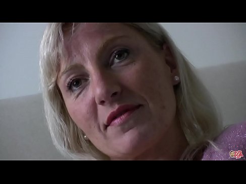 ❤️ A 'mhàthair a tha sinn uile fucked ... Lady, giùlan fhèin! ❌  Bhidio porn  aig porn gd.shufflesex-com.ru ☑